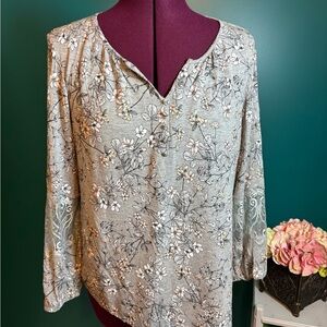 Liz Claiborne Cream Tan Relaxed Asymmetrical Blouse